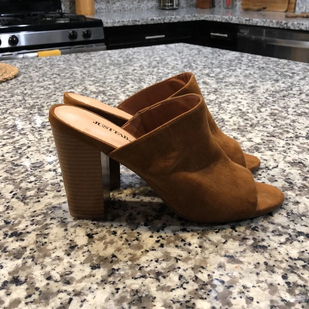 Cognac slip on mules - Picture 7 of 10